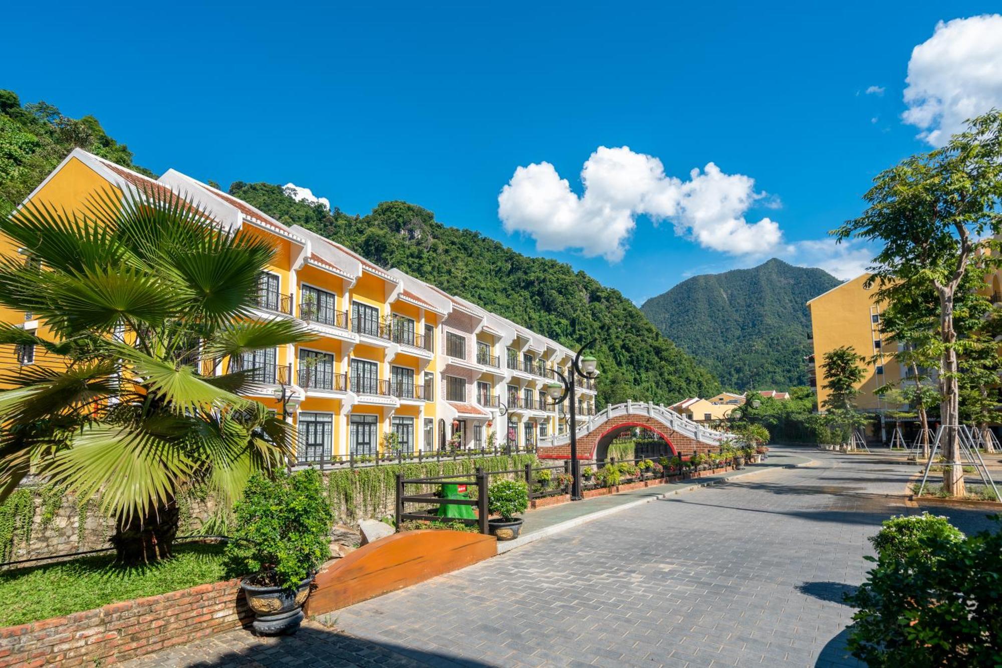 Fivitel Cong Troi Dong Giang - Fivitel Dong Giang Heaven'S Gate Hotel Екстериор снимка