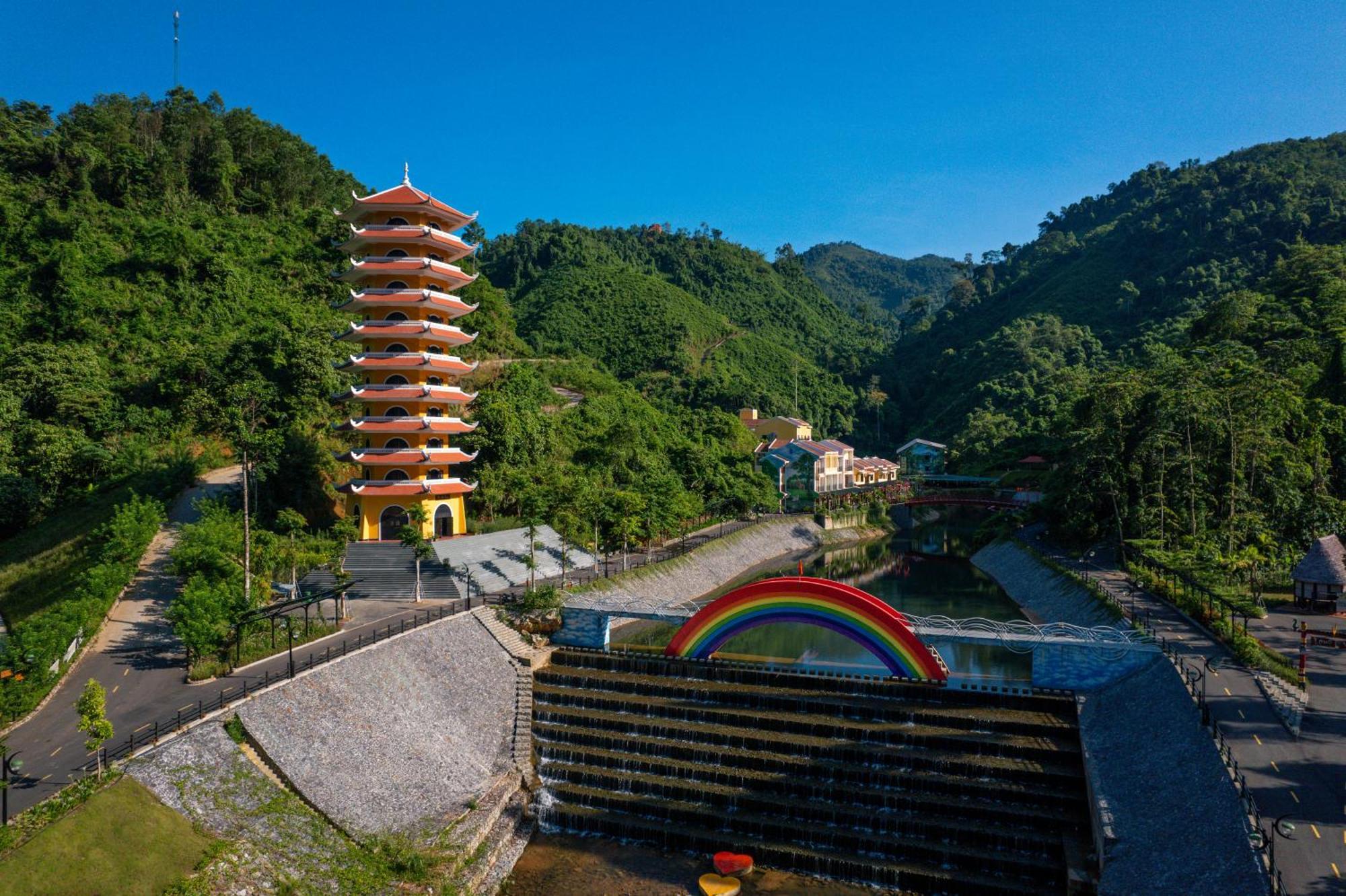 Fivitel Cong Troi Dong Giang - Fivitel Dong Giang Heaven'S Gate Hotel Екстериор снимка